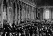 Tratado de Paz de Versalles - Treaty of Versailles Dignitaries gathering in the Hall of Mirrors at the Palace of Versailles, France, for the signing of the Treaty of Versailles, June 28, 1919. Encyclopædia Fuente:Britannica, Inc.