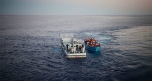 Migrantes irregulares en el Mediterráneo. Foto: ACNUR/A. D’Amato