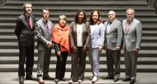De izquierda a derecha: Felipe González, James L. Cavallaro, Rosa María Ortiz, Tracy Robinson, Rose-Marie Belle Antoine, Paulo Vannuchi, José de Jesús Orozco Henríquez