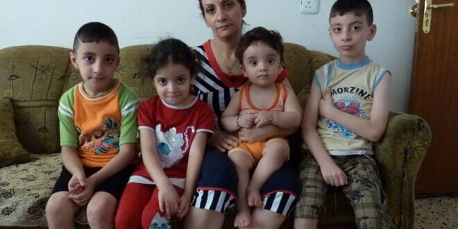 Familia cristiana desplazada por la violencia del ISIS en Iraq Foto: IRIN/Louise Redvers