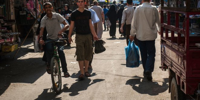 Un mercado en una céntrica calle de Gaza. Foto: Banco Mundial/Arne Hoel
