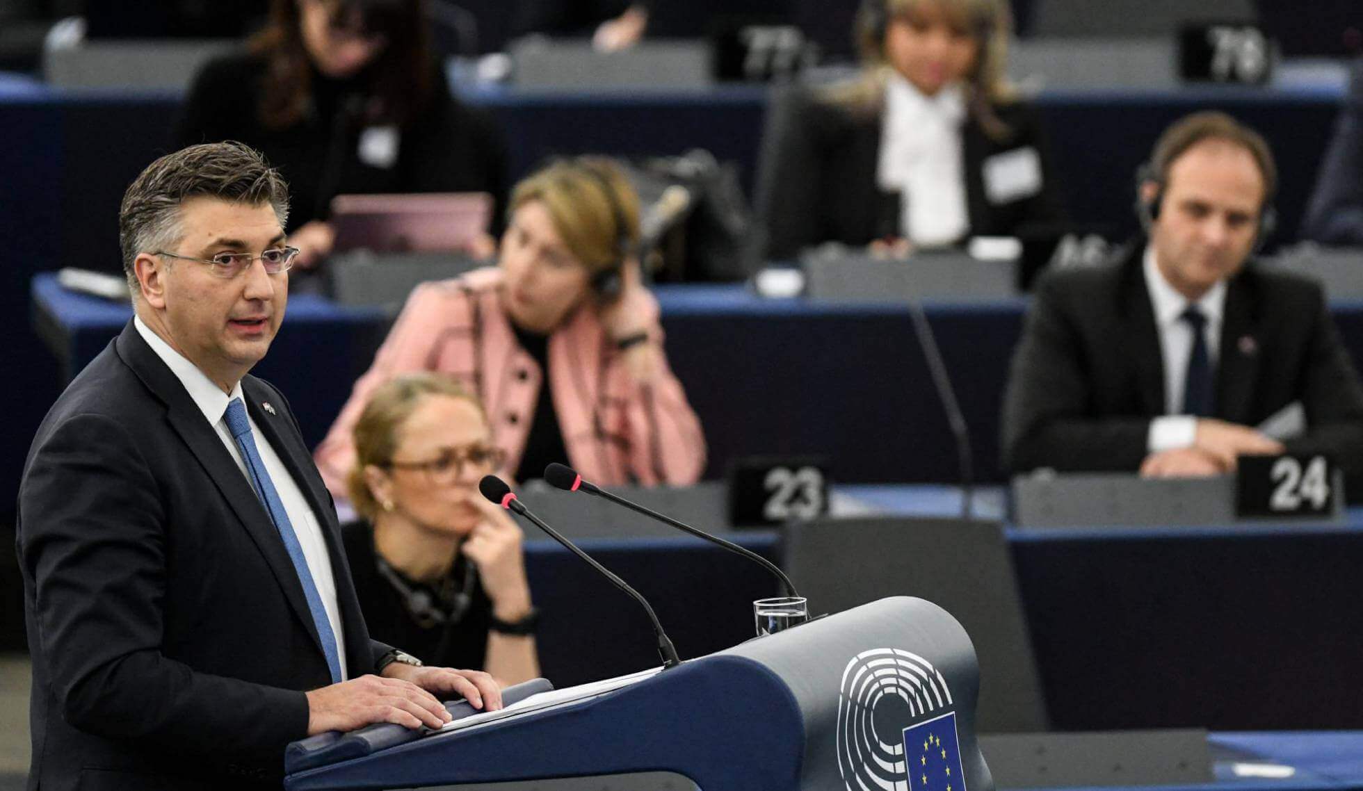 El primer ministro croata, Andrej Plenkovic, durante una sesión del Parlamento Europeo en Estrasburgo este martes. Patrick Seeger EFE