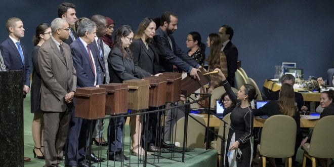 ONU/Manuel Elias Colecta de papeletas para la elección de los miembros del Consejo de Derechos Humanos en la Asamblea General el 12 de octubre de 2018