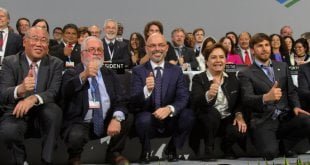 UNFCCC/James Dowson Sesión plenaria de clausura de la COP24 en Katowice, Polonia.