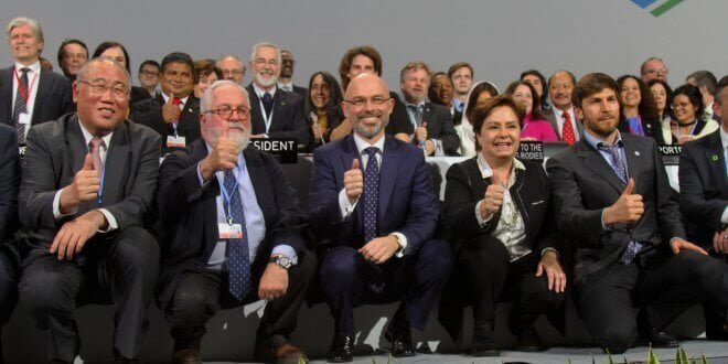 UNFCCC/James Dowson Sesión plenaria de clausura de la COP24 en Katowice, Polonia.