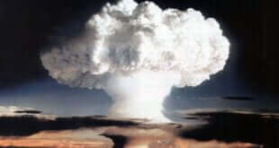 Gobierno de EEUU Ensayo nuclear realizado por Estados Unidos en Enewetak, un atolón de las Islas Marshall, el 1 de noviembre de 1952.