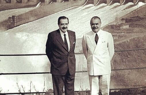 Los Presidentes Raúl Alfonsín y José Sarney firman la "Declaración de Iguazú" 30 noviembre 1985