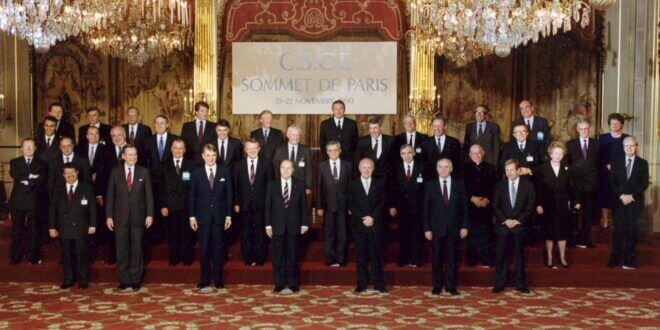 The Paris Summit of Heads of State in 1990 marked the start of the institutionalization of the CSCE and its transformation into the OSCE. (George Bush Presidential Library)